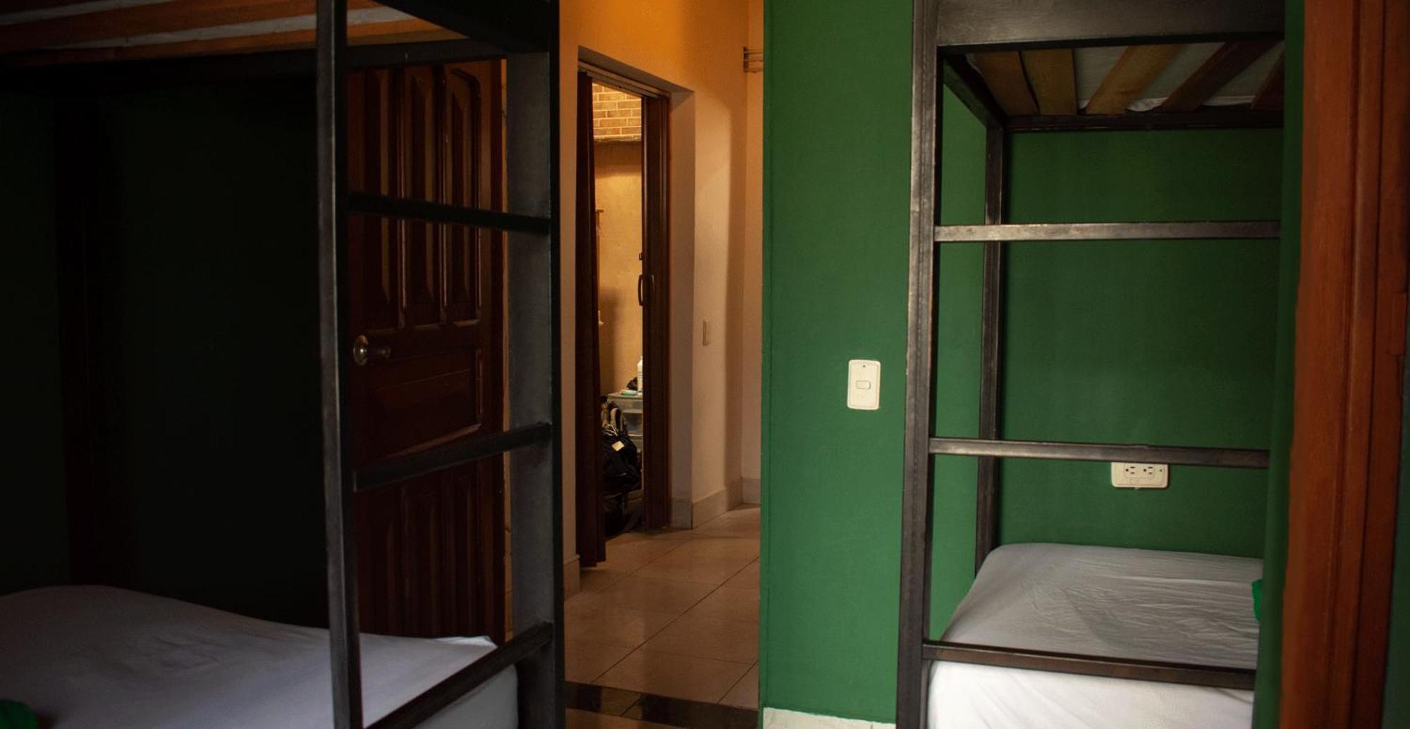 Oasis Hostel Medellin Exterior photo